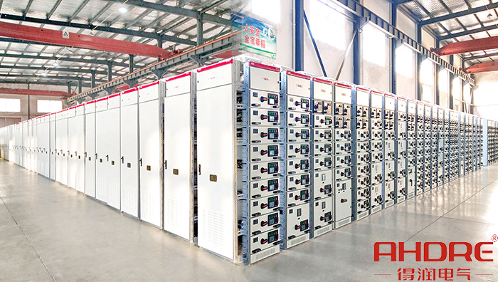 海鹽秦山項目MNS2.0低壓柜實(shí)物圖.jpg 海鹽秦山項目MNS2.0低壓柜實(shí)物圖.jpg