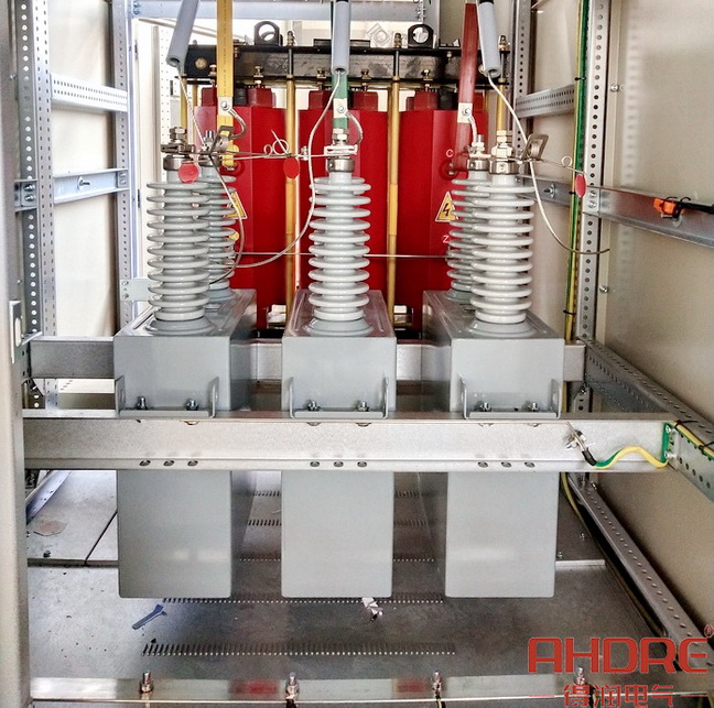 高壓無功就地補償裝置.jpg 高壓無功就地補償裝置.jpg