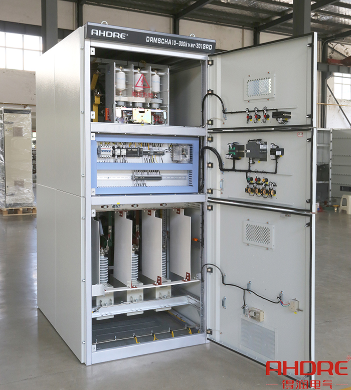 自動(dòng)無(wú)功補(bǔ)償柜.jpg 自動(dòng)無(wú)功補(bǔ)償柜.jpg