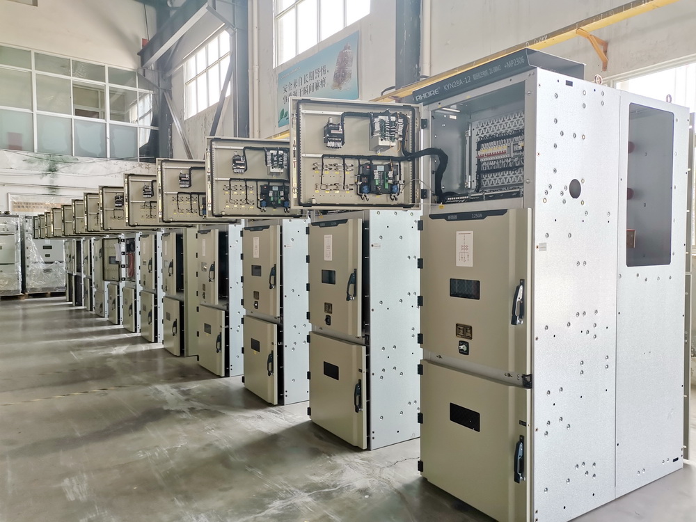 10KV開關(guān)柜廠家 得潤(rùn)電氣 400-128-7988 10KV開關(guān)柜廠家 得潤(rùn)電氣 400-128-7988