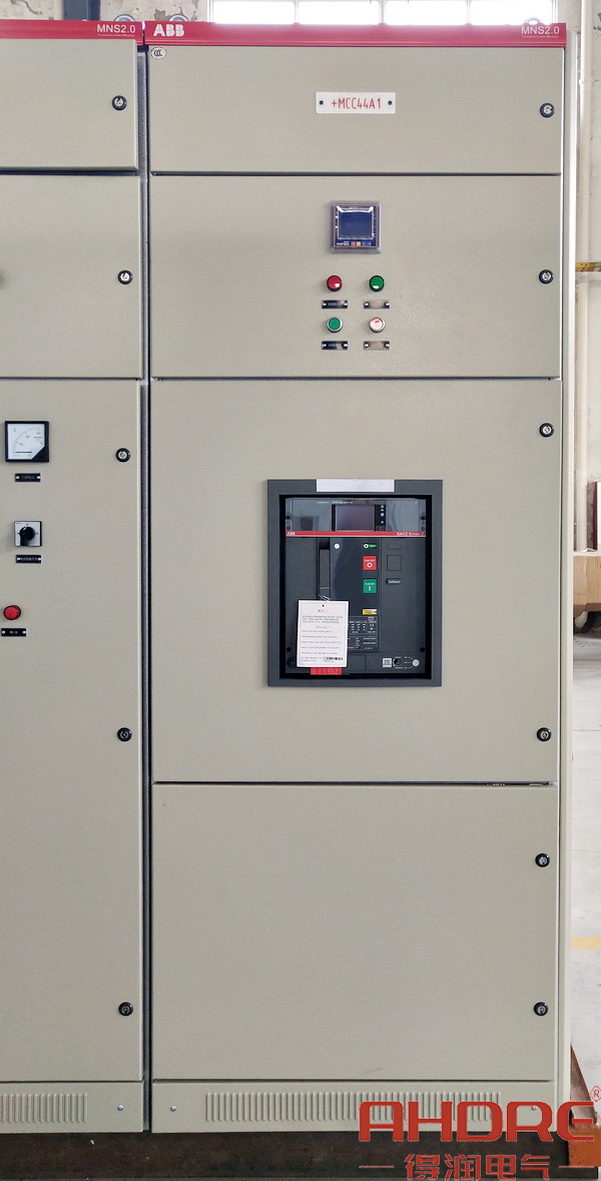 進線柜.jpg 進線柜.jpg