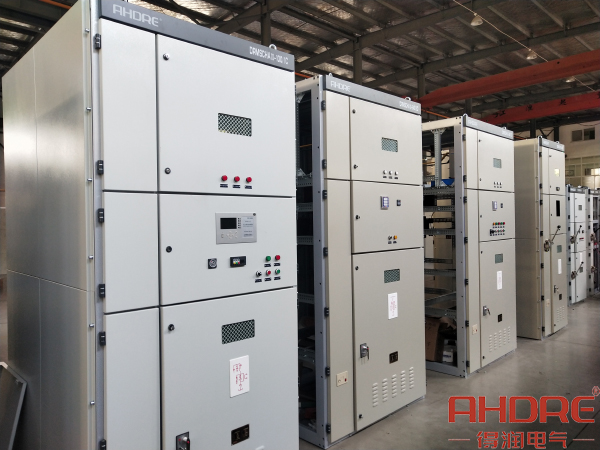 徐州龍山高壓無(wú)功自動(dòng)補(bǔ)償柜 (6).jpg 徐州龍山高壓無(wú)功自動(dòng)補(bǔ)償柜 (6).jpg